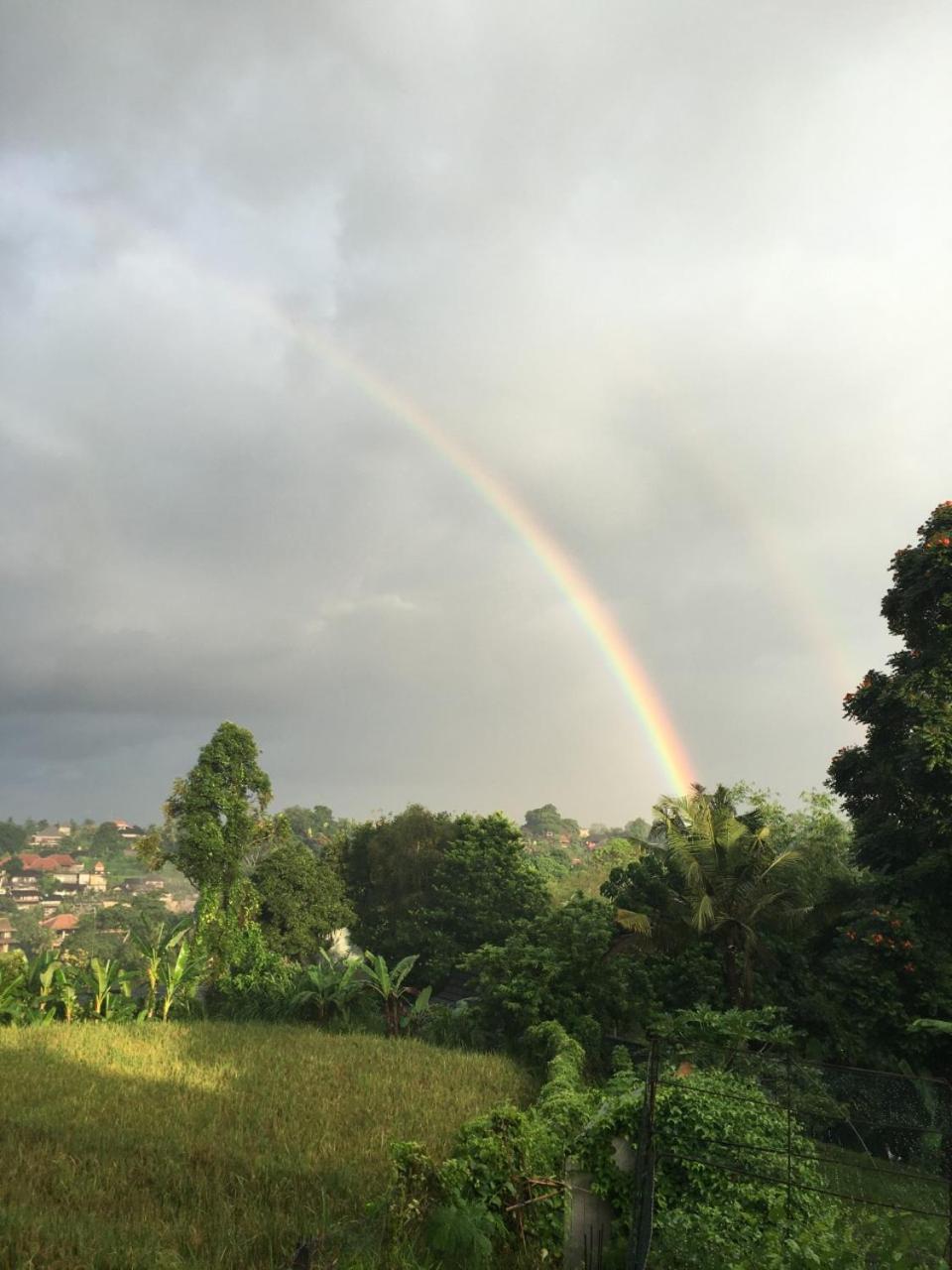 Wake In Paradise And Luxury Lebah Villas Ubud  Luaran gambar